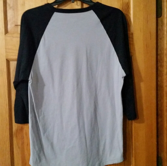 SOLD - VANS Off The Wall Men's Raglan Sleeve Top … - Picture 6 of 6